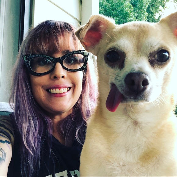 Meet your Posher, Michelle - Picture 1 of 1